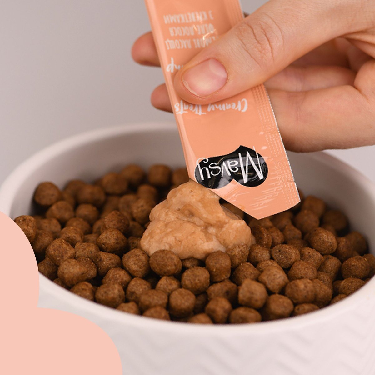 Кремові ласощі для котів з лососем та креветками Mavsy Creamy Treats Salmon With Shrimp, 5×15 г — Фото 4